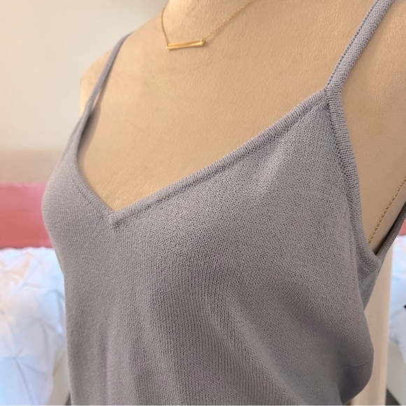 ST. JOHN Porcelain Blue Knit Tank Medium - Picture 2 of 3